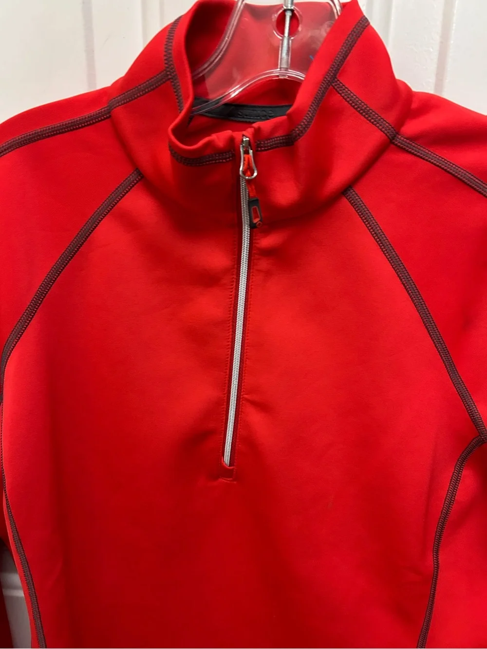 Sunice Red 3/4 Zip-Up Mock Neck Performance Pullover Top